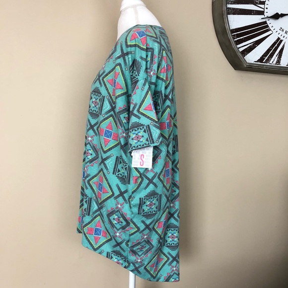 LuLaRoe Irma Green Patterned Tunic Top - Picture 5 of 8